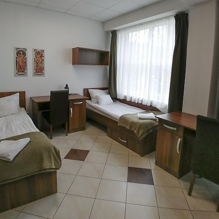Lotus Hotel Сегед Екстериор снимка