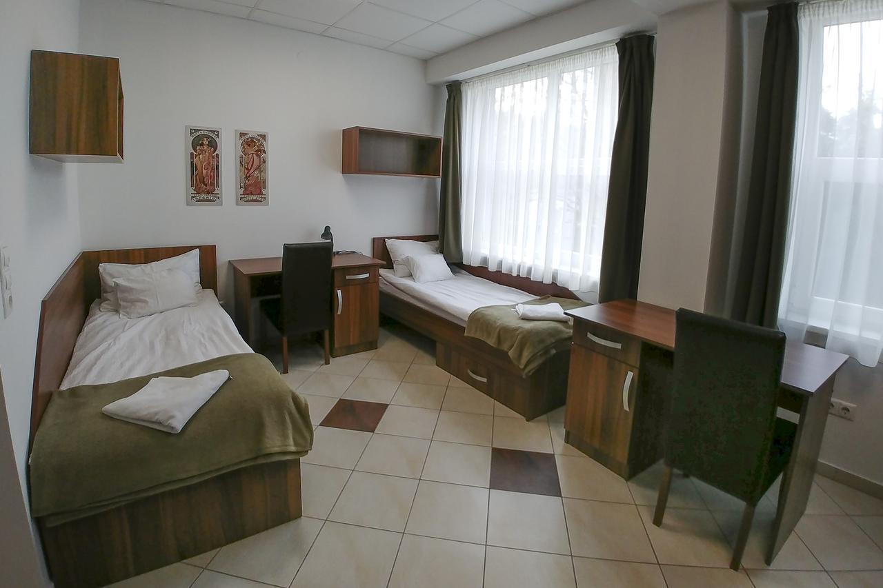 Lotus Hotel Сегед Екстериор снимка