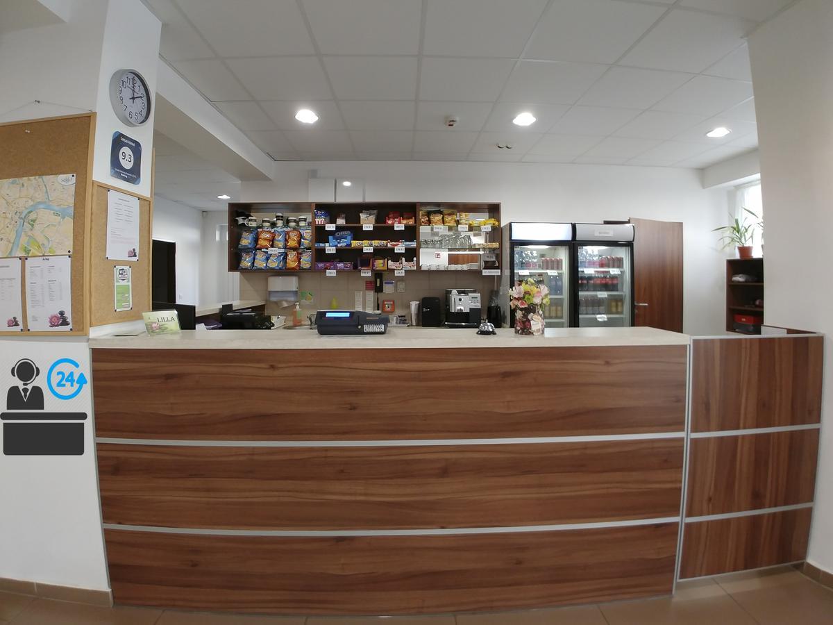 Lotus Hotel Сегед Екстериор снимка